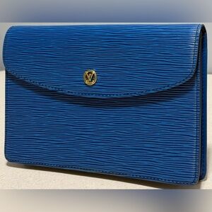 Louis Vuitton Montaigne 23 Clutch Toledo Blue Epi Leather
